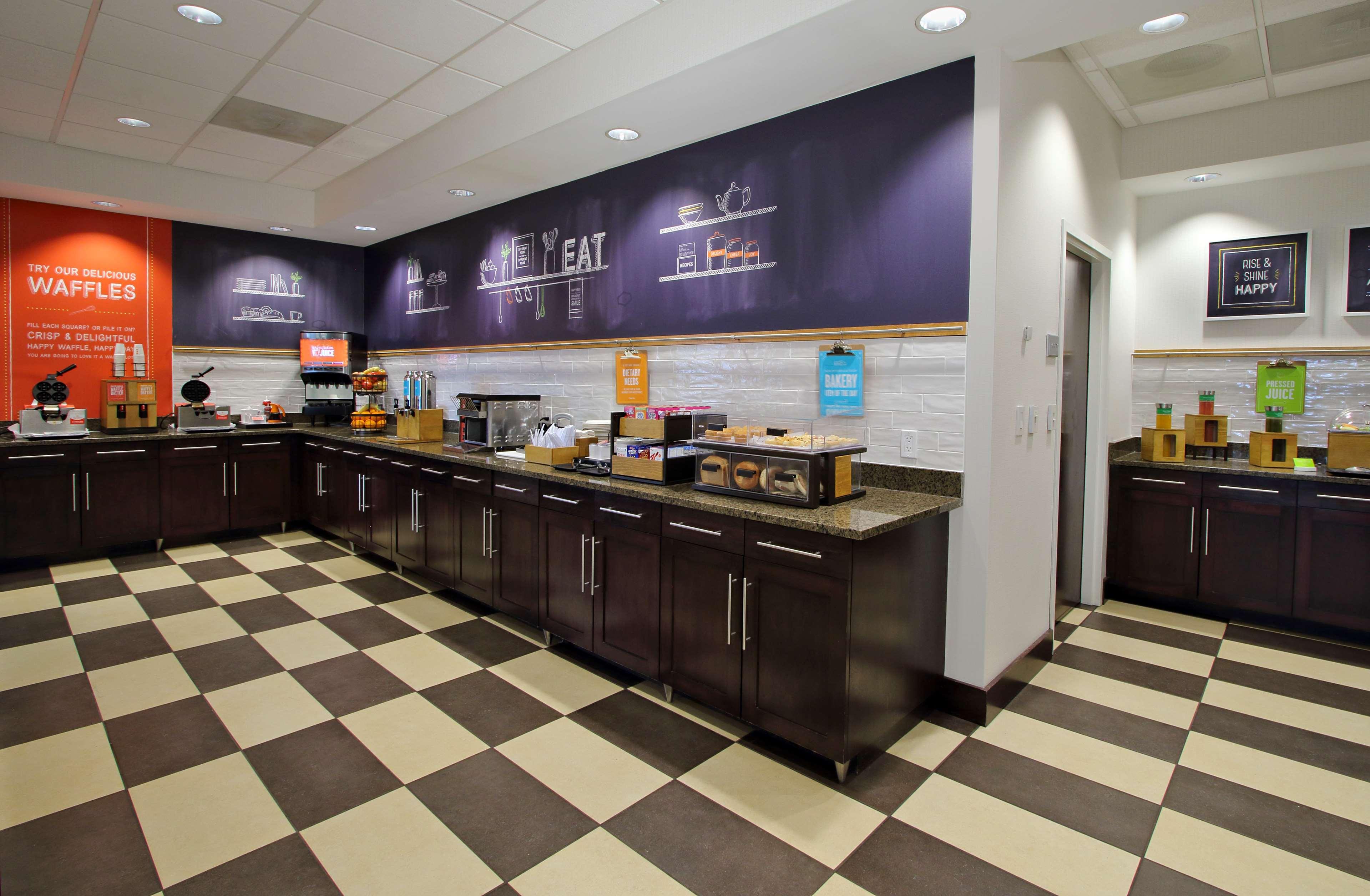Hampton Inn Хагерстаун Экстерьер фото