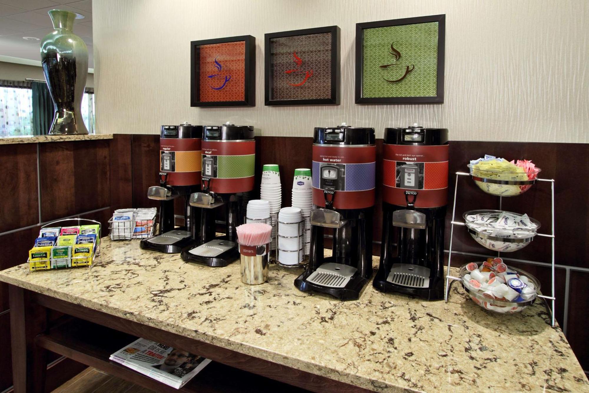 Hampton Inn Хагерстаун Экстерьер фото