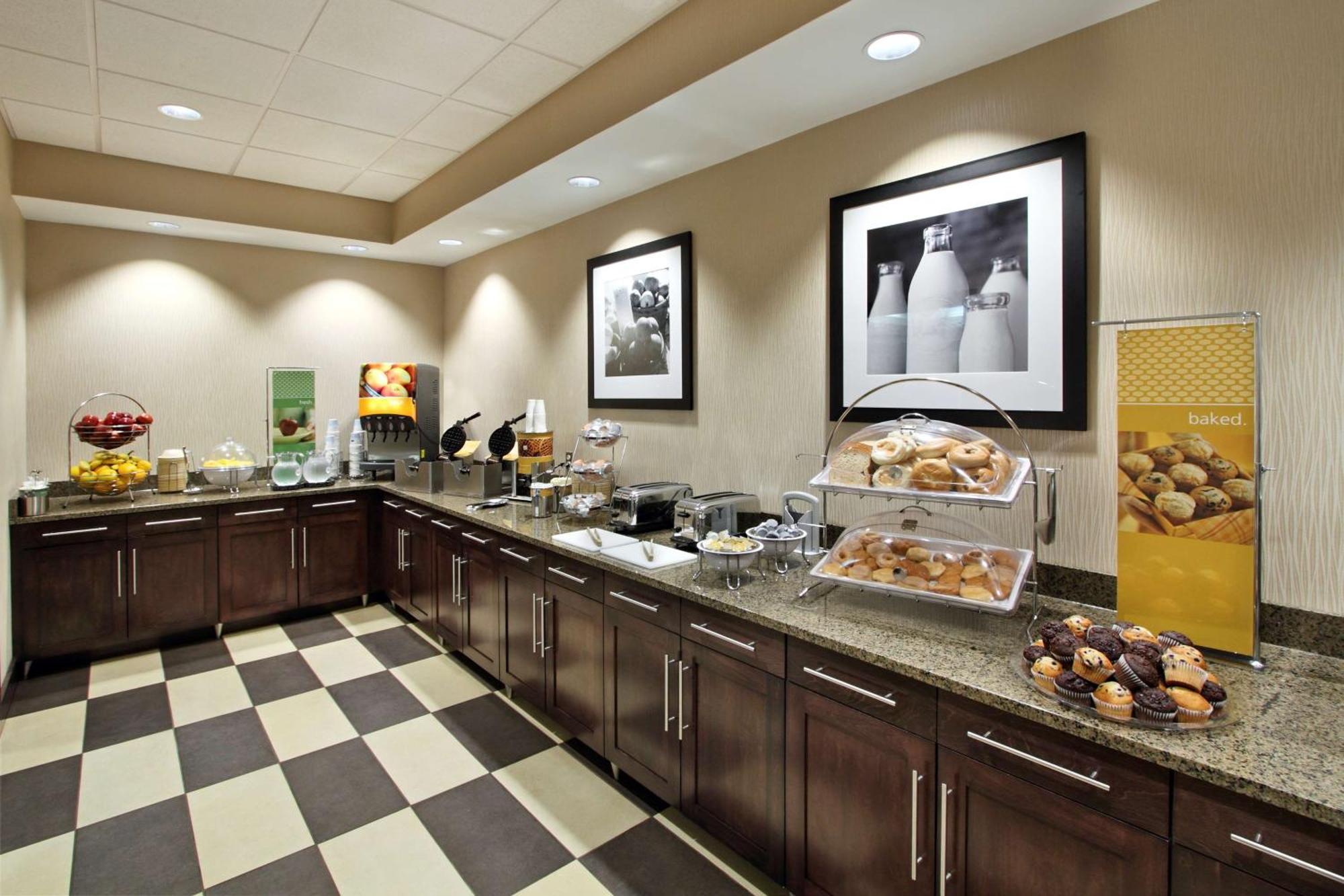 Hampton Inn Хагерстаун Экстерьер фото