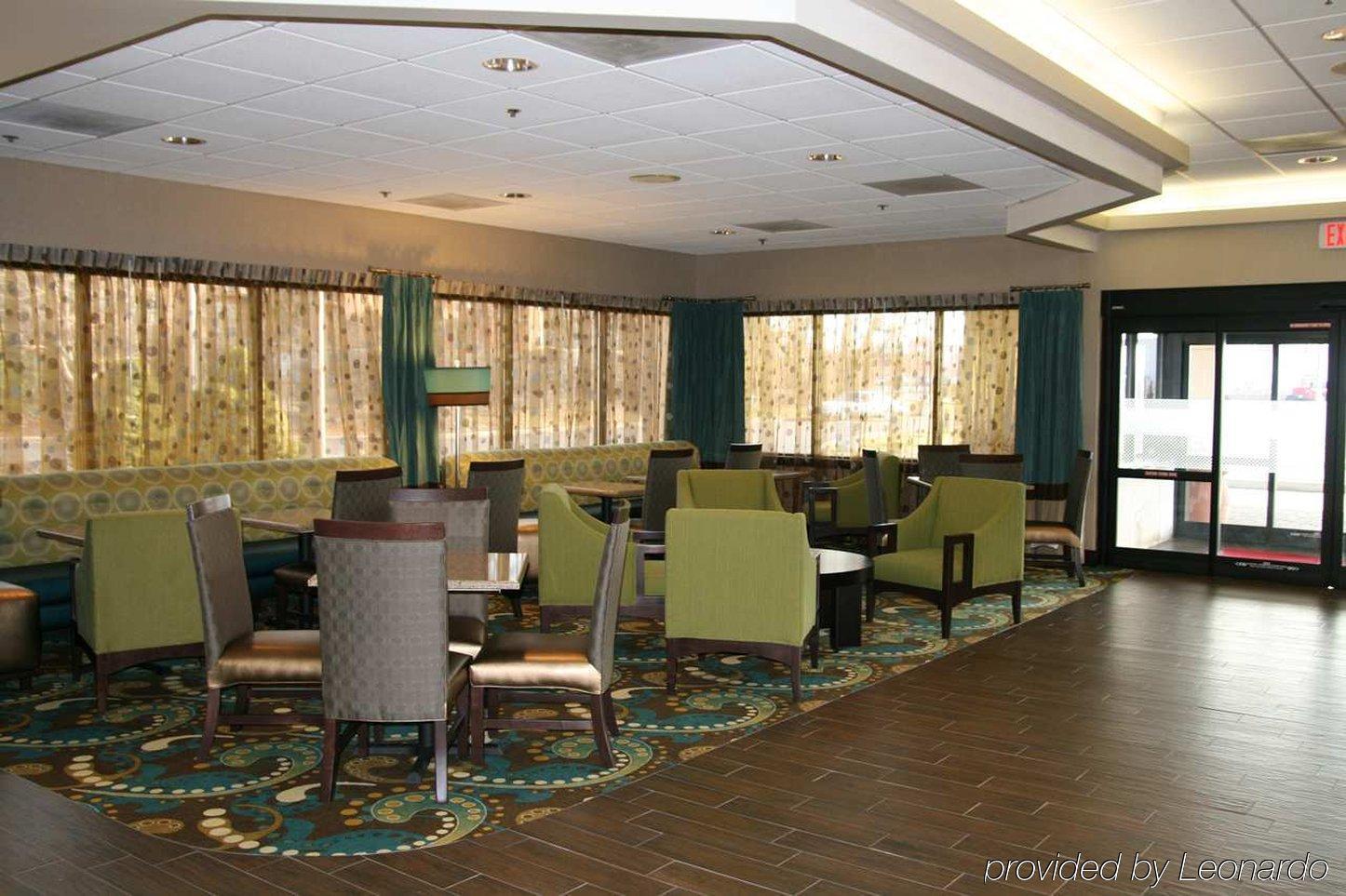 Hampton Inn Хагерстаун Экстерьер фото