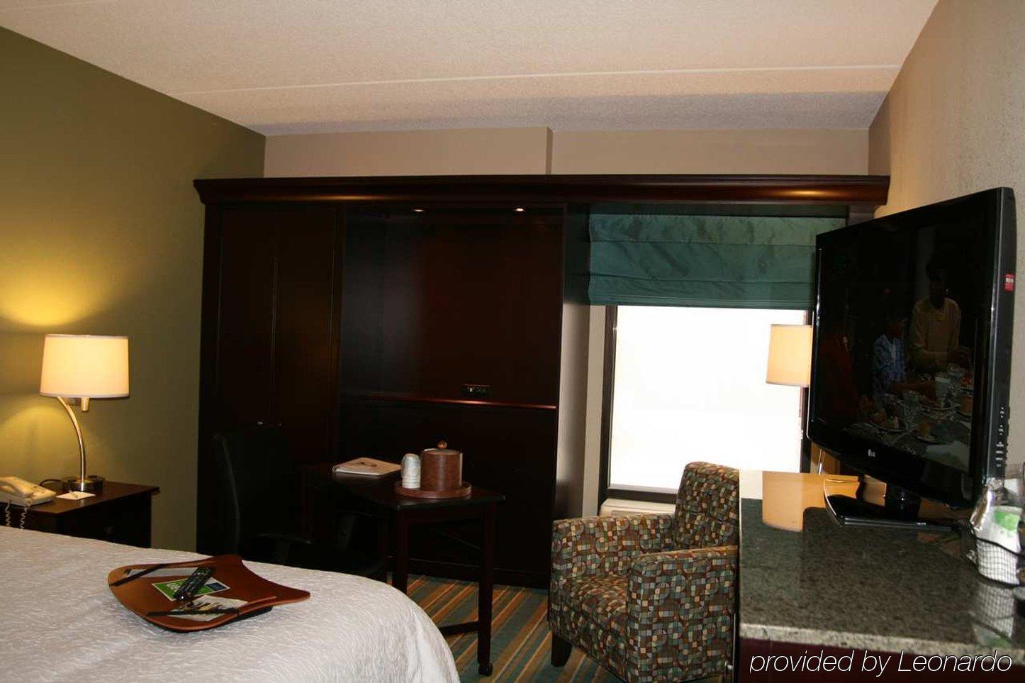 Hampton Inn Хагерстаун Экстерьер фото